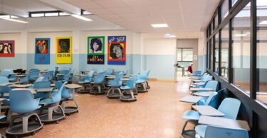 scuola_gullace_banchi_