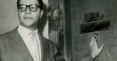 Ettore_Scola_Al_MarcAurelio._Roma_1952_d0