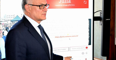 Julia assistente virtuale